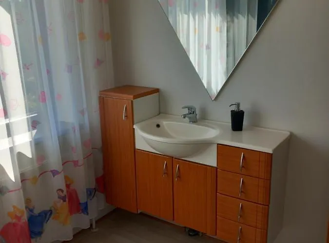 Vila Alexandra Gæstehus 3*